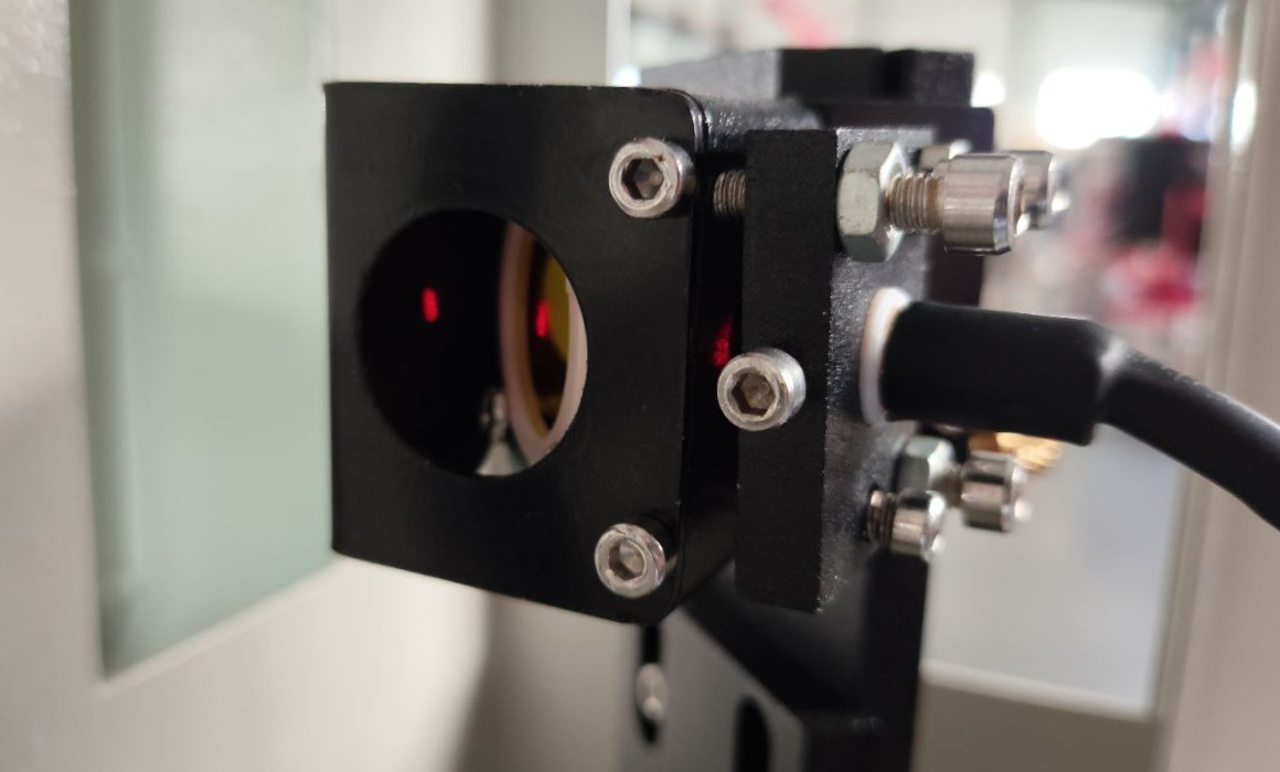 Laser beam combiner for co2 laser machine optical component Wattsan